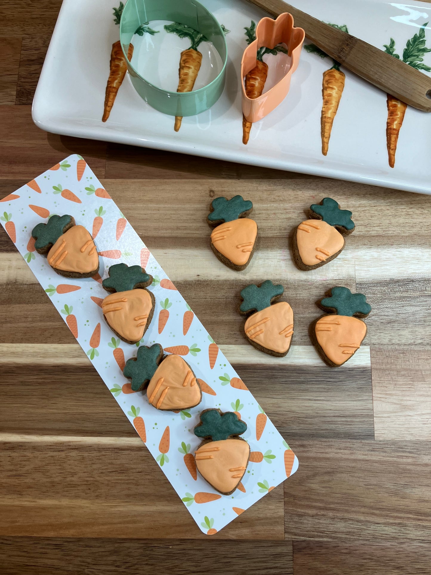 Mini decorated carrot treats