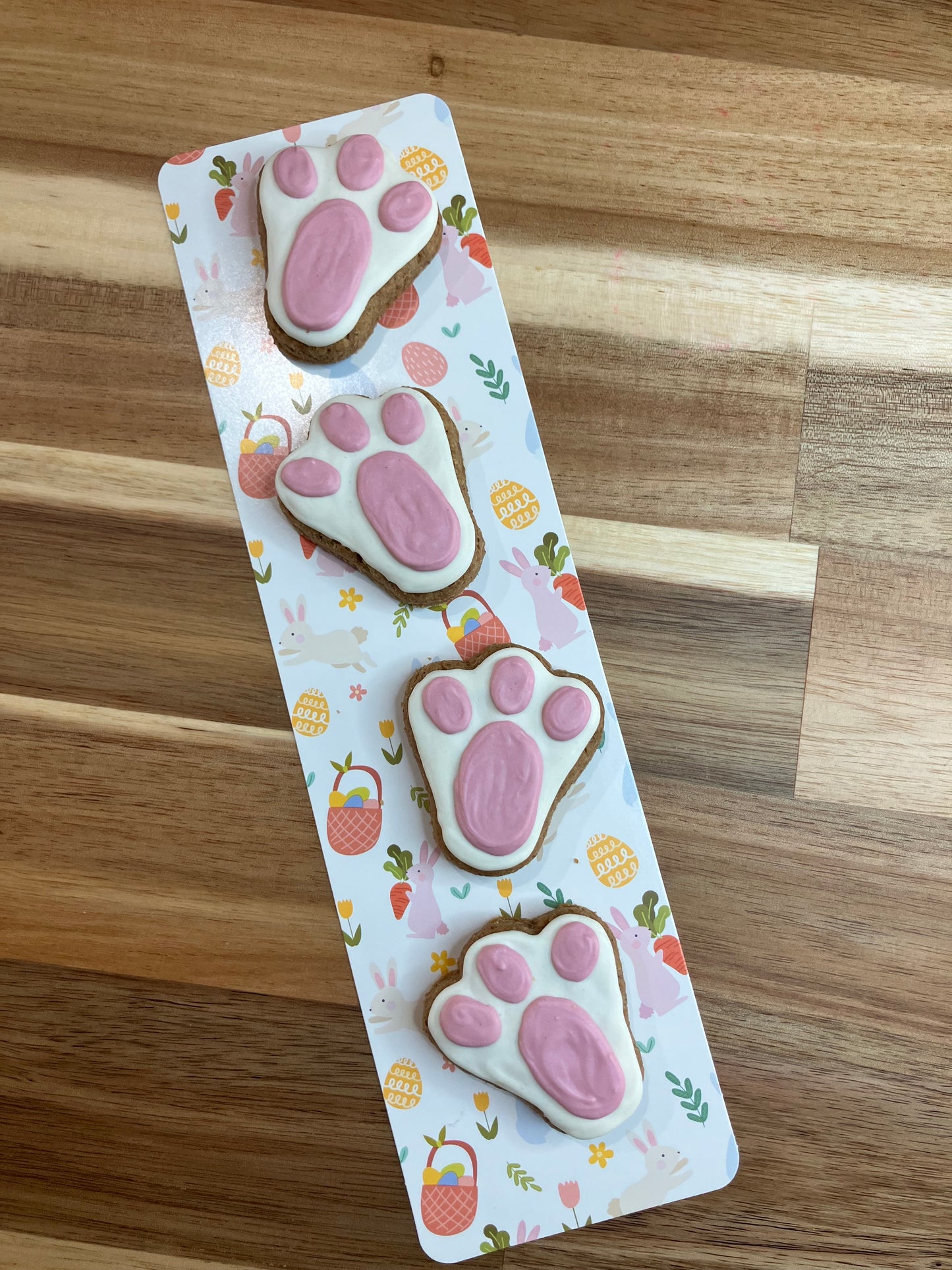 Mini decorated bunny feet treats
