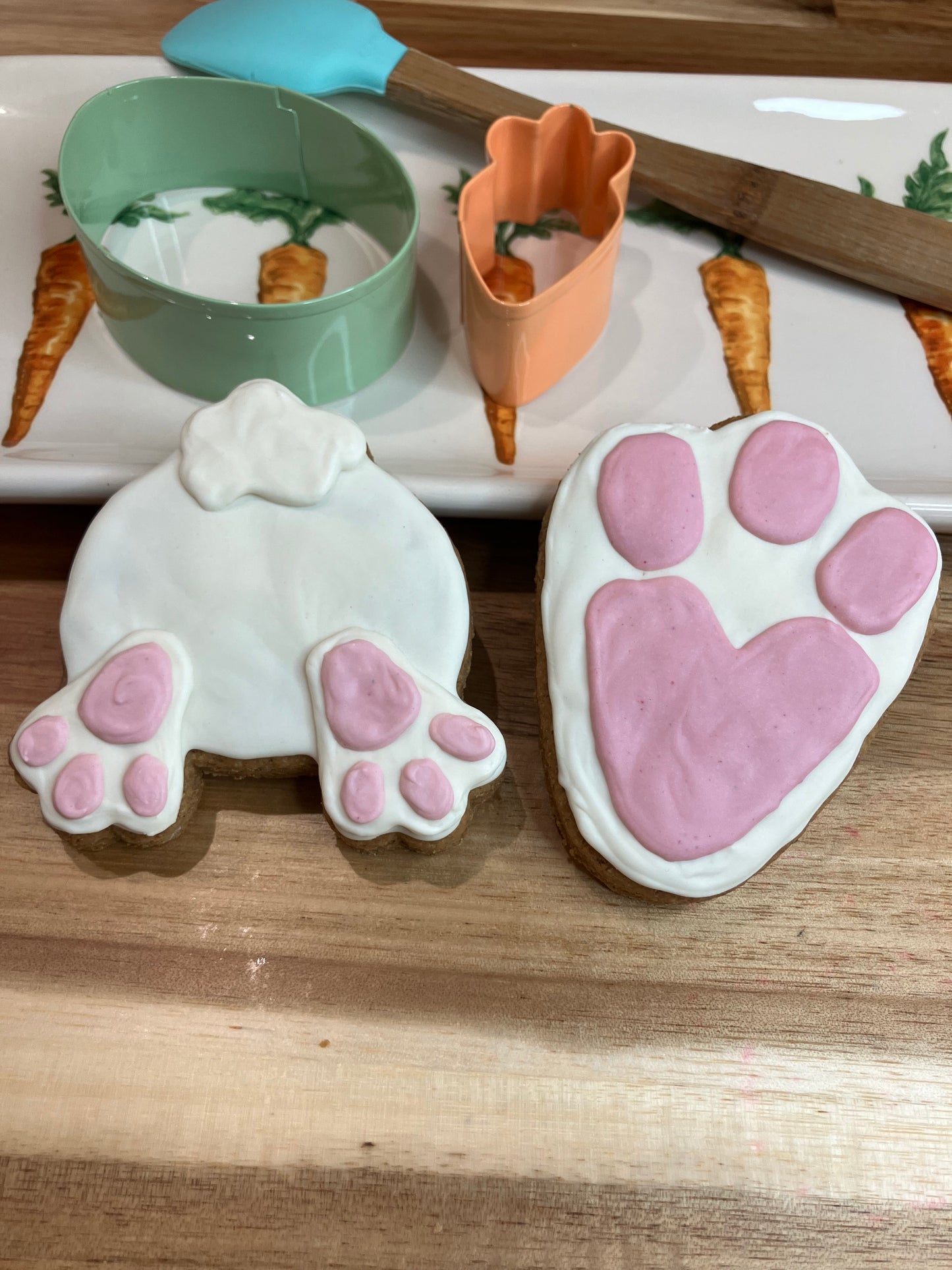 Decorated bunny butt and bunny foot treat