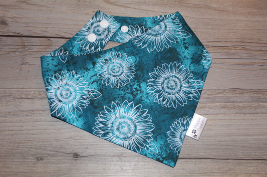 Blue sunflower bandana